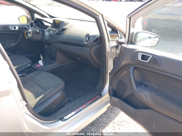 Ford FIESTA ST 2015 3FADP4GX1FM160407 Image 5