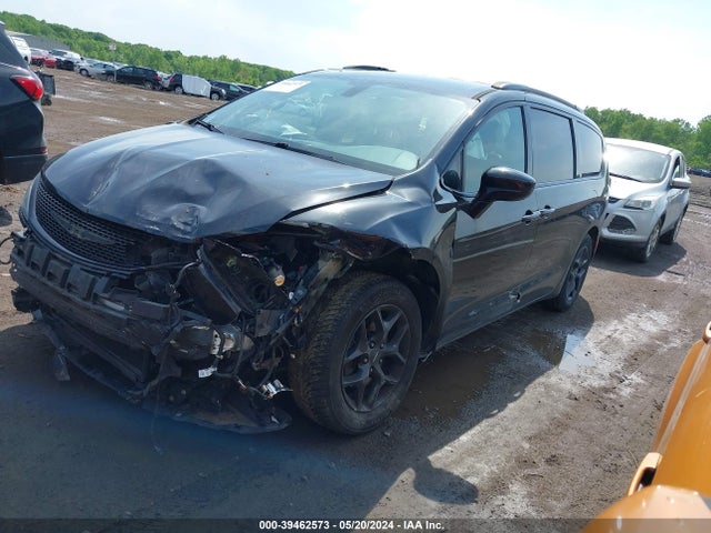 2C4RC1EG1JR305914 Chrysler Pacifica Touring L Plus