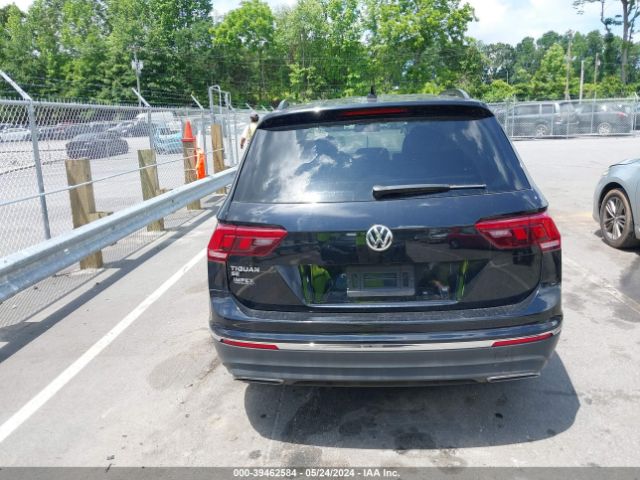 3VV3B7AX8MM045235 Volkswagen Tiguan 2.0t Se/2.0t Se R-line Black/2.0t Sel