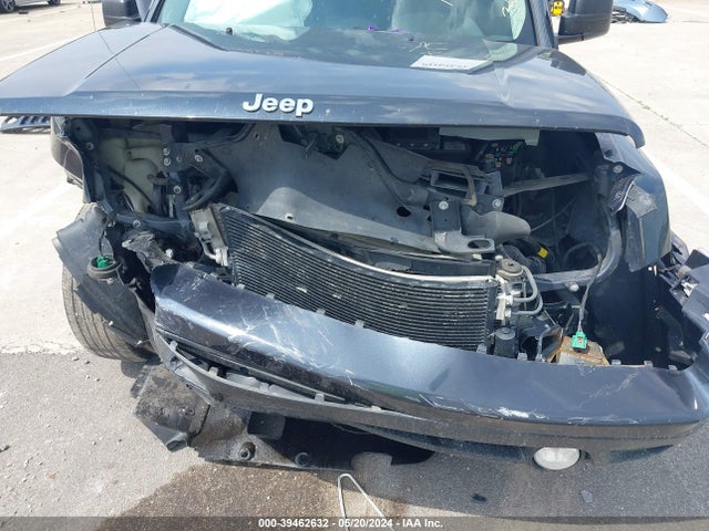 1C4NJRFB0ED520621 Jeep Patriot Latitude