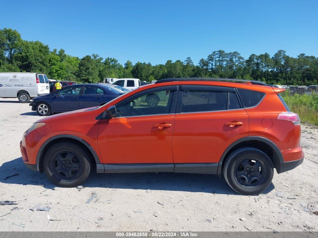 Toyota RAV4 LE 2016 JTMZFREV7GJ077175 Image 14