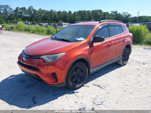 Toyota RAV4 LE 2016 JTMZFREV7GJ077175 Image 2