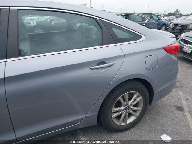 Hyundai SONATA SE 2016 5NPE24AF5GH376491 Image 6