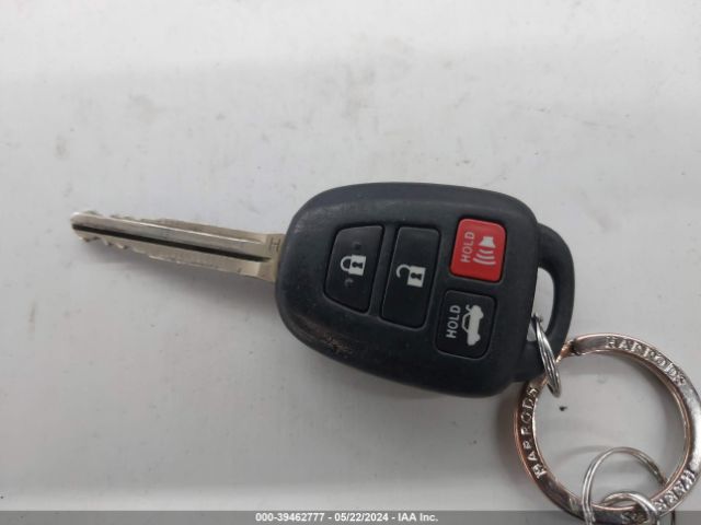 2T1BURHE9HC792281 Toyota COROLLA LE