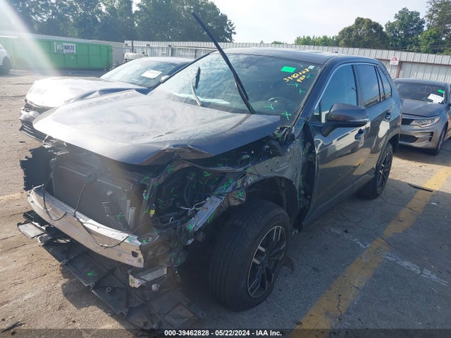 Toyota RAV4 LE 2022 2T3K1RFV8NC174190 Image 2