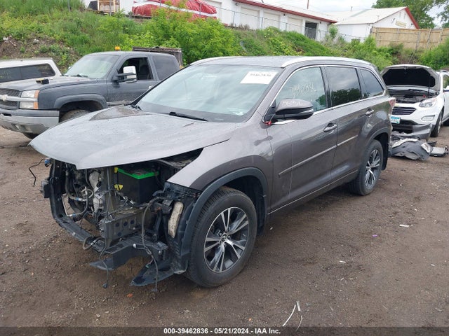 Toyota Highlander Xle V6 2016 5TDJKRFH4GS317383 Image 2
