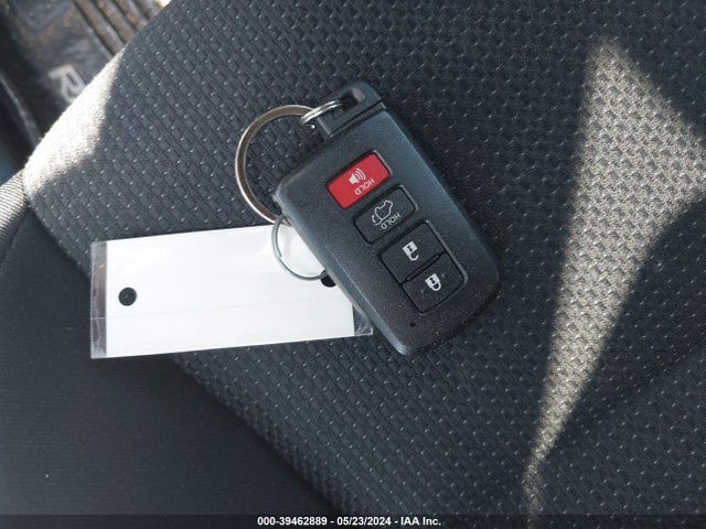 Toyota Rav4 Xle 2018 JTMRFREV0JD235197 Image 11