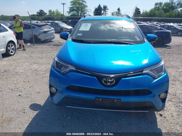 Toyota Rav4 Xle 2018 JTMRFREV0JD235197 Image 13