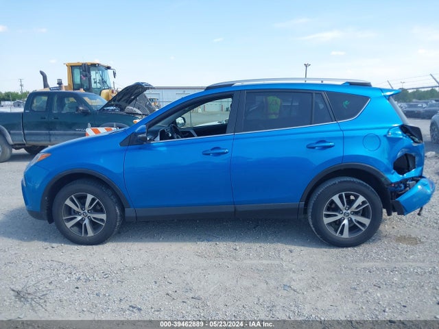 Toyota Rav4 Xle 2018 JTMRFREV0JD235197 Image 15