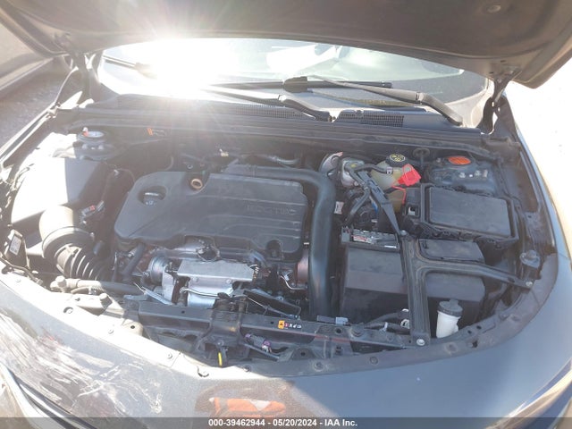 1G1ZD5ST0JF256016 Chevrolet MALIBU LT