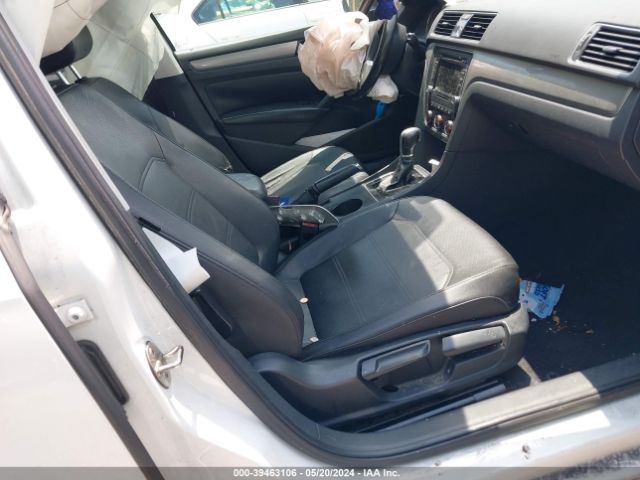 1VWAS7A33FC108522 Volkswagen Passat 1.8t Limited Edition