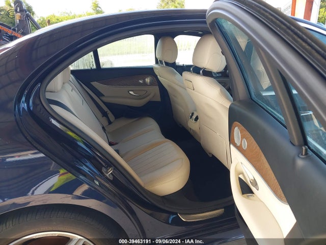 WDDZF4JB1JA319986 Mercedes-Benz E 300