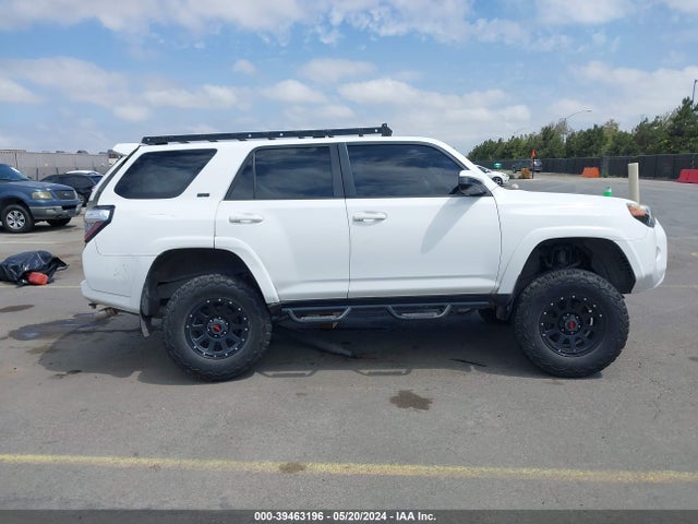 Toyota 4RUNNER SR5 2015 JTEBU5JR9F5247189 Image 13