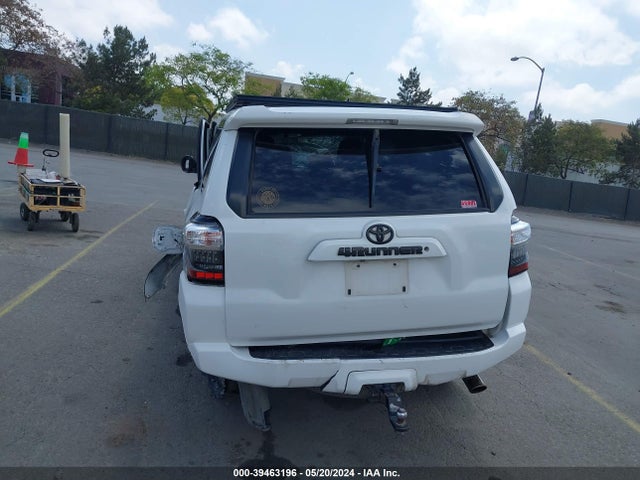 Toyota 4RUNNER SR5 2015 JTEBU5JR9F5247189 Image 16