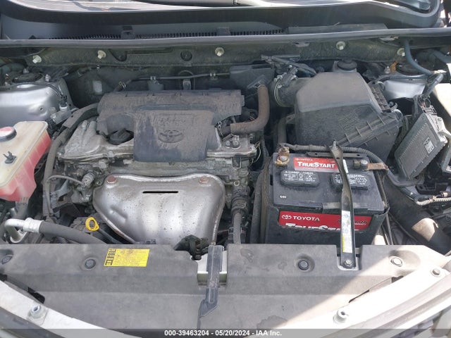 Toyota RAV4 LE 2015 JTMBFREV4FJ021629 Image 10