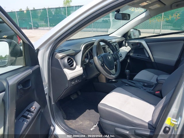 Toyota RAV4 LE 2015 JTMBFREV4FJ021629 Image 5
