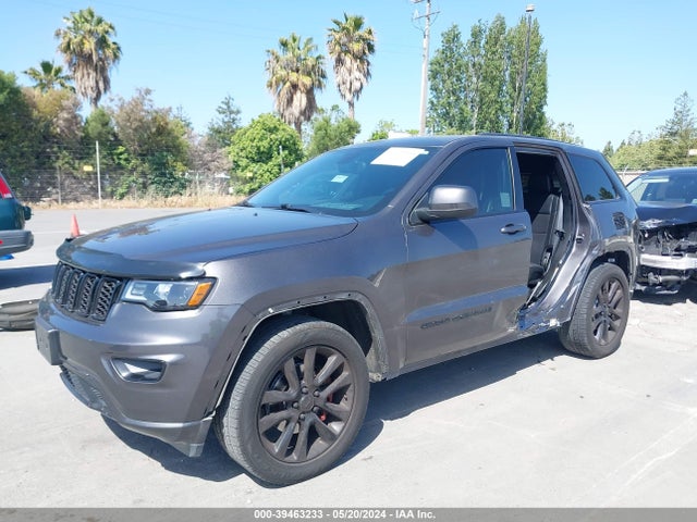 1C4RJEAG4JC430823 Jeep Grand Cherokee Altitude 4x2