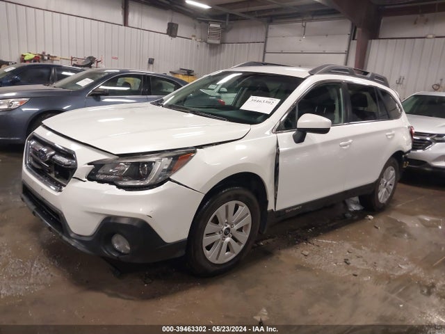 Subaru Outback 2.5i Premium 2018 4S4BSACC6J3212007 Image 2