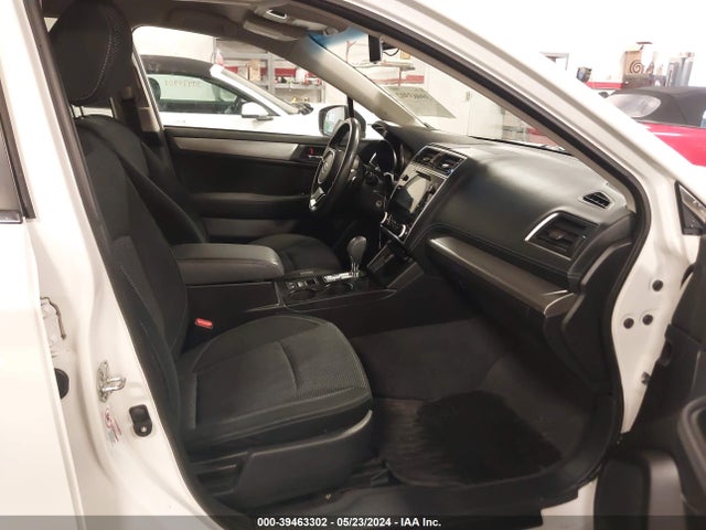 Subaru Outback 2.5i Premium 2018 4S4BSACC6J3212007 Image 5