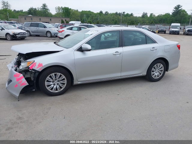 Toyota CAMRY LE 2014 4T4BF1FK5ER432879 Image 2