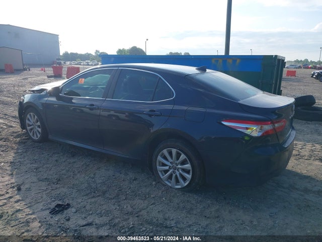 Toyota CAMRY LE 2020 4T1C11AK7LU949232 Image 3
