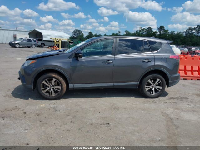 2T3RFREV7JW791476 Toyota Rav4 Xle