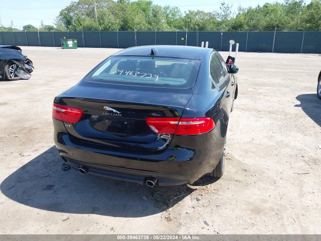 Jaguar Xe 35t Premium 2017 SAJAJ4BV9HCP10589 Image 16