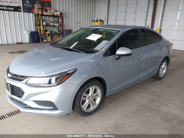 Chevrolet Cruze Lt Auto 2017 1G1BE5SM7H7134765 Image 2
