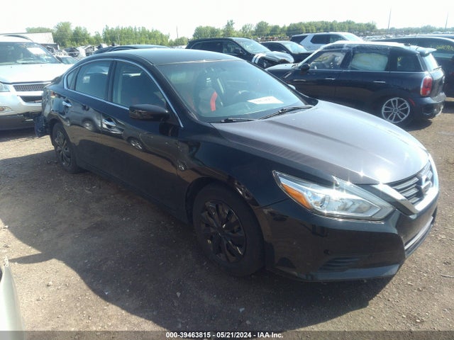 2017 1N4AL3AP8HN365362 main image