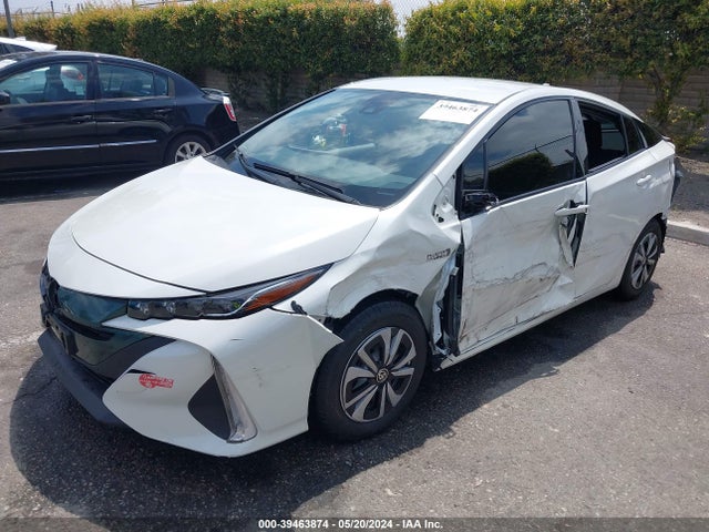 Toyota Prius Prime Plus 2018 JTDKARFP7J3082971 Image 2