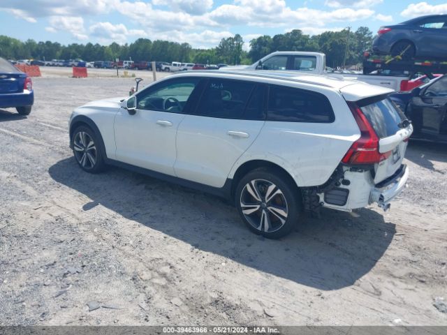 2023 VOLVO V60 CROSS COUNTRY YV4L12WYXP2112545 Photo 2