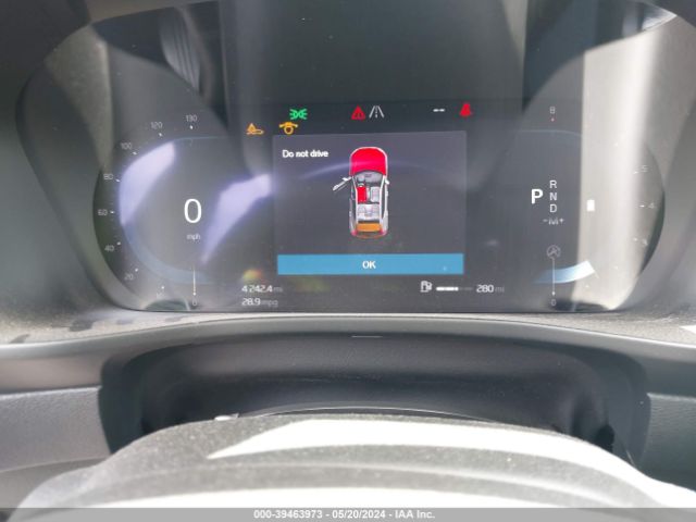 YV4L12UE1R2201805 Volvo Xc40 B5 Plus Bright Theme