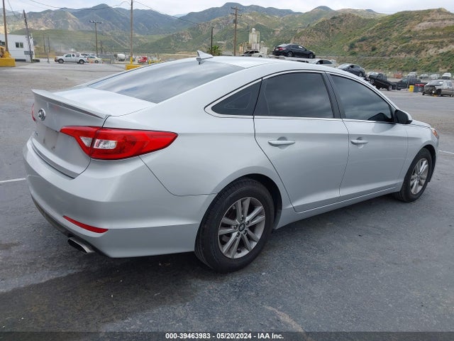 Hyundai SONATA SE 2016 5NPE24AF5GH387183 Image 4