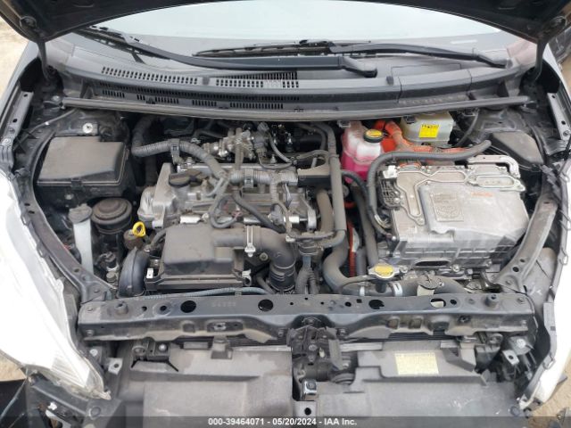 JTDKDTB32E1564255 Toyota Prius C One