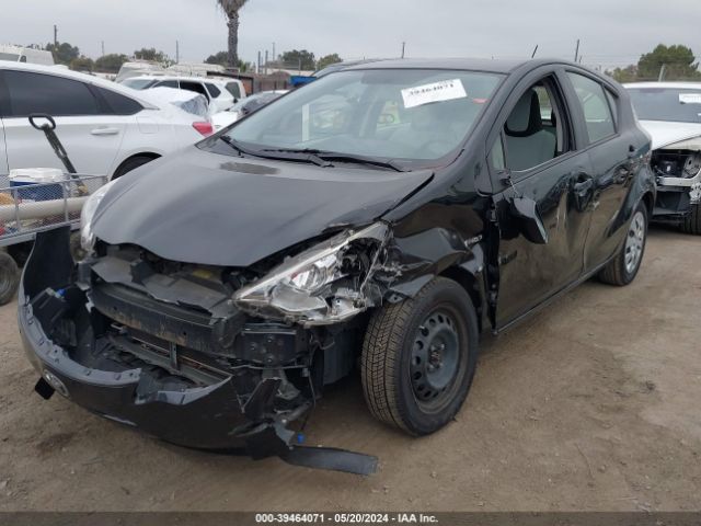 JTDKDTB32E1564255 Toyota Prius C One