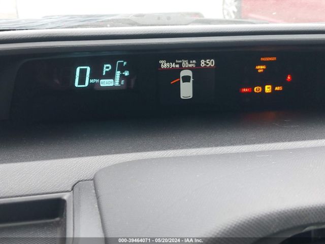 JTDKDTB32E1564255 Toyota Prius C One