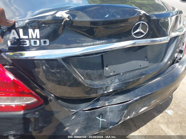 WDDWF4KB8JR400485 Mercedes-Benz C 300 4matic