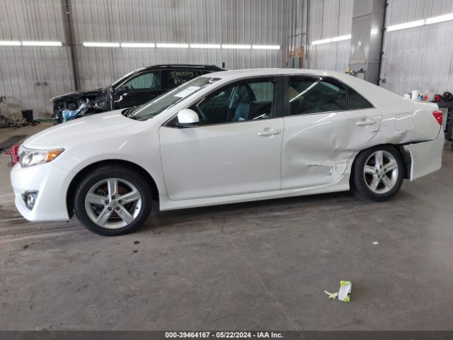 4T1BF1FKXEU414436 Toyota CAMRY SE