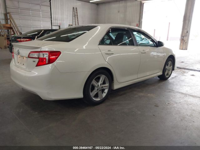 4T1BF1FKXEU414436 Toyota CAMRY SE