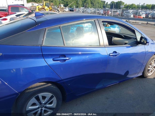Toyota Prius Two Eco 2017 JTDKARFU3H3535788 Image 13