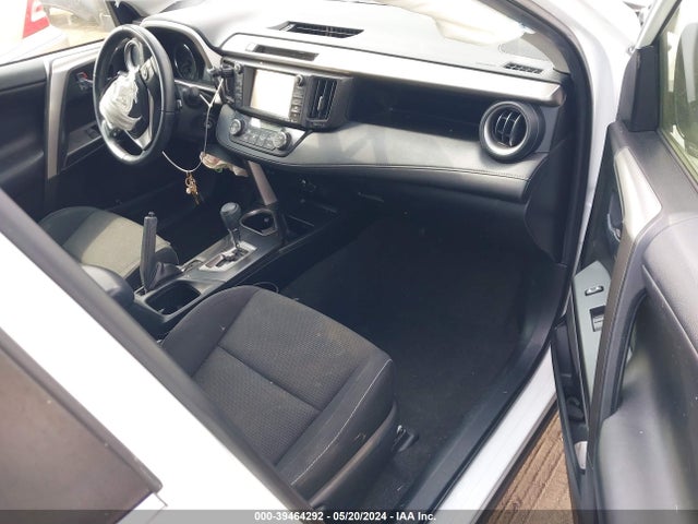 Toyota Rav4 Xle 2016 JTMRFREV5GD195420 Image 5