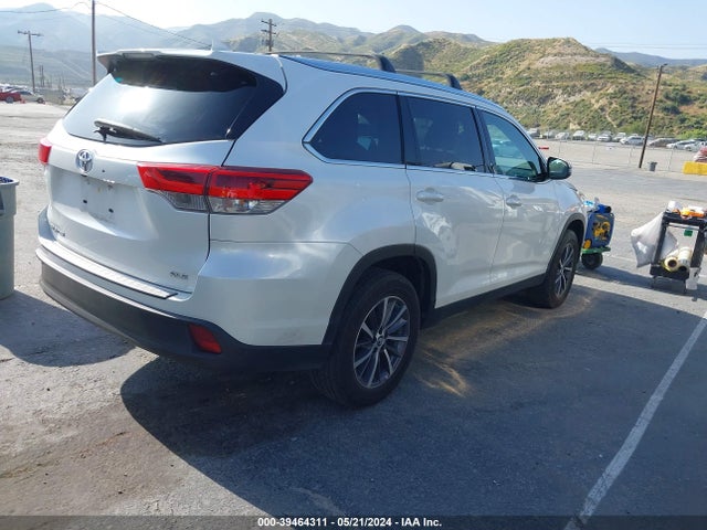 Toyota Highlander Xle 2019 5TDKZRFH4KS336430 Image 13