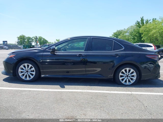 Toyota CAMRY LE 2018 JTNB11HK7J3046406 Image 14
