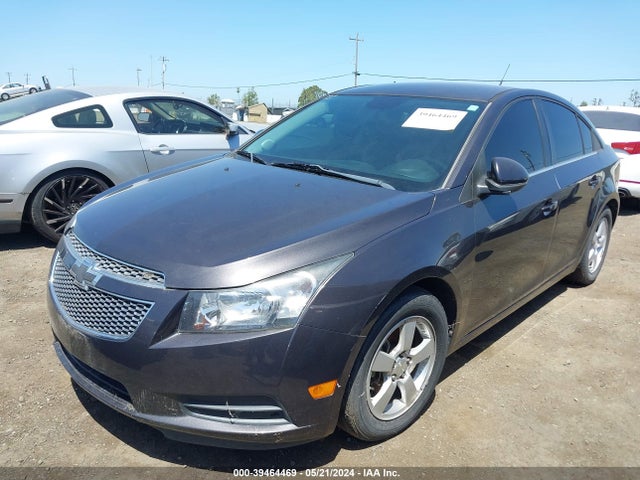 Chevrolet Cruze 1lt Auto 2014 1G1PC5SB2E7393296 Image 2