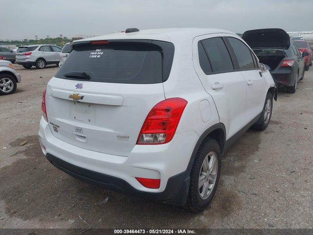 Chevrolet TRAX LS 2018 3GNCJNSB8JL235490 Image 4