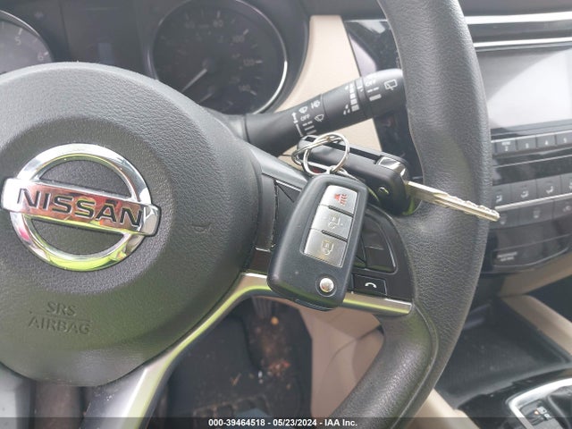 Nissan ROGUE S 2017 JN8AT2MT3HW148040 Image 11