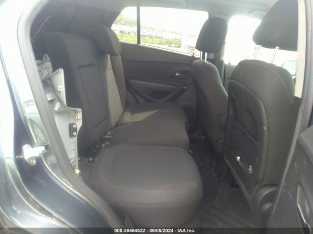 KL7CJNSB0MB349558 Chevrolet Trax Awd Ls