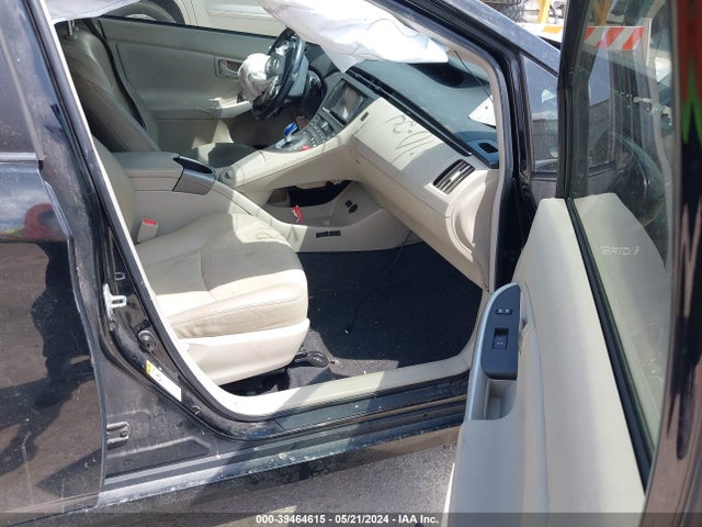 Toyota Prius Four 2015 JTDKN3DUXF1924747 Image 5