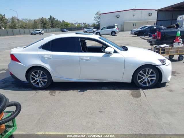 JTHBA1D2XK5089197 Lexus IS 300