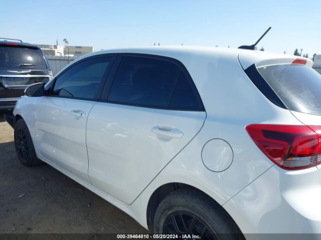 3KPA25AD7ME378035 KIA Rio 5-door S